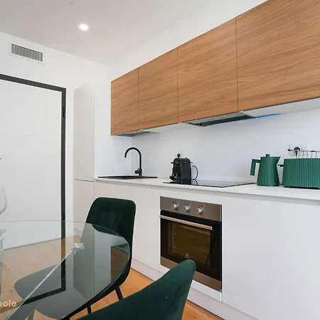 Apartment Daverio Business House Milan