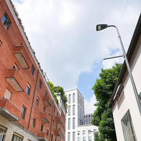 Daverio Business House * Mediolan